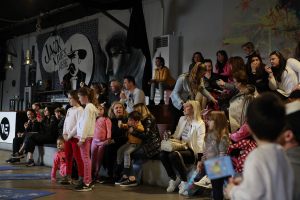 ekdilosi-stay-kids-alive-2