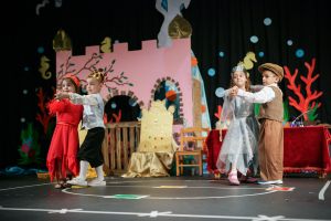 kalokairines-theatrikes-ekdiloseis-olympiako-mouseio-2019-101