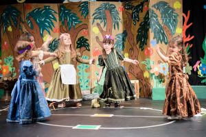 kalokairines-theatrikes-ekdiloseis-olympiako-mouseio-2019-202