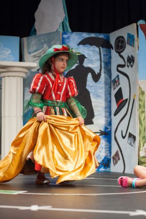 kalokairines-theatrikes-ekdiloseis-olympiako-mouseio-2019-258