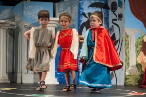 kalokairines-theatrikes-ekdiloseis-olympiako-mouseio-2019-260