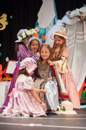 kalokairines-theatrikes-ekdiloseis-olympiako-mouseio-2019-54