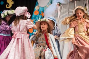kalokairines-theatrikes-ekdiloseis-olympiako-mouseio-2019-55